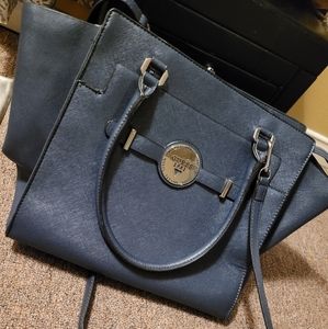 Like New Guess Purse